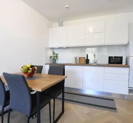 Apartmani Plazina Petrcane Exterior photo
